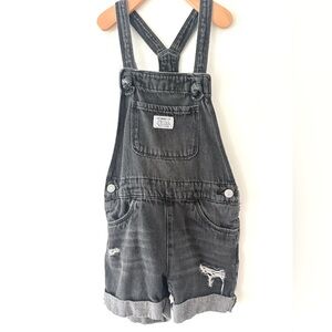 Kids Levi’s Grey black shortall size 7